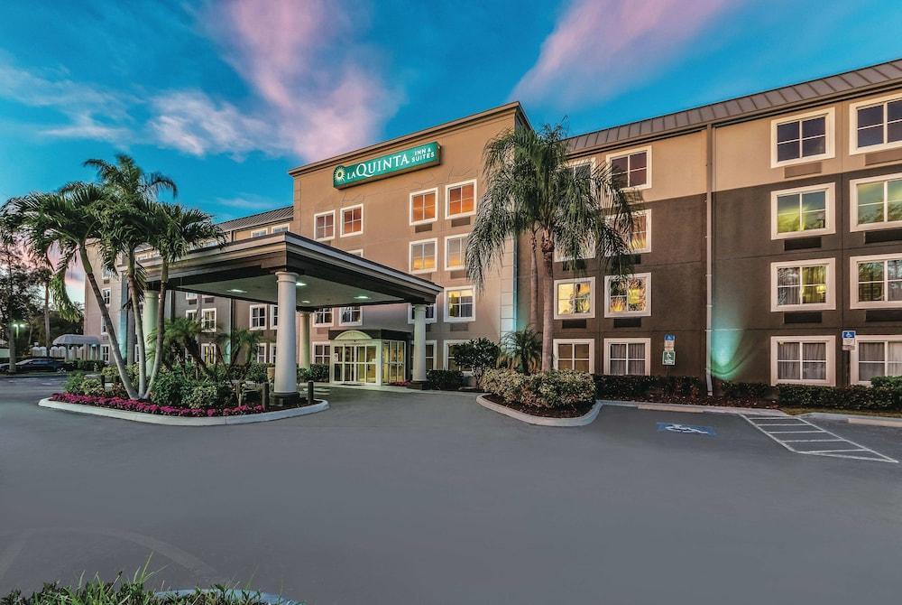 La Quinta By Wyndham Naples East Hotel Golden Gate Exterior foto